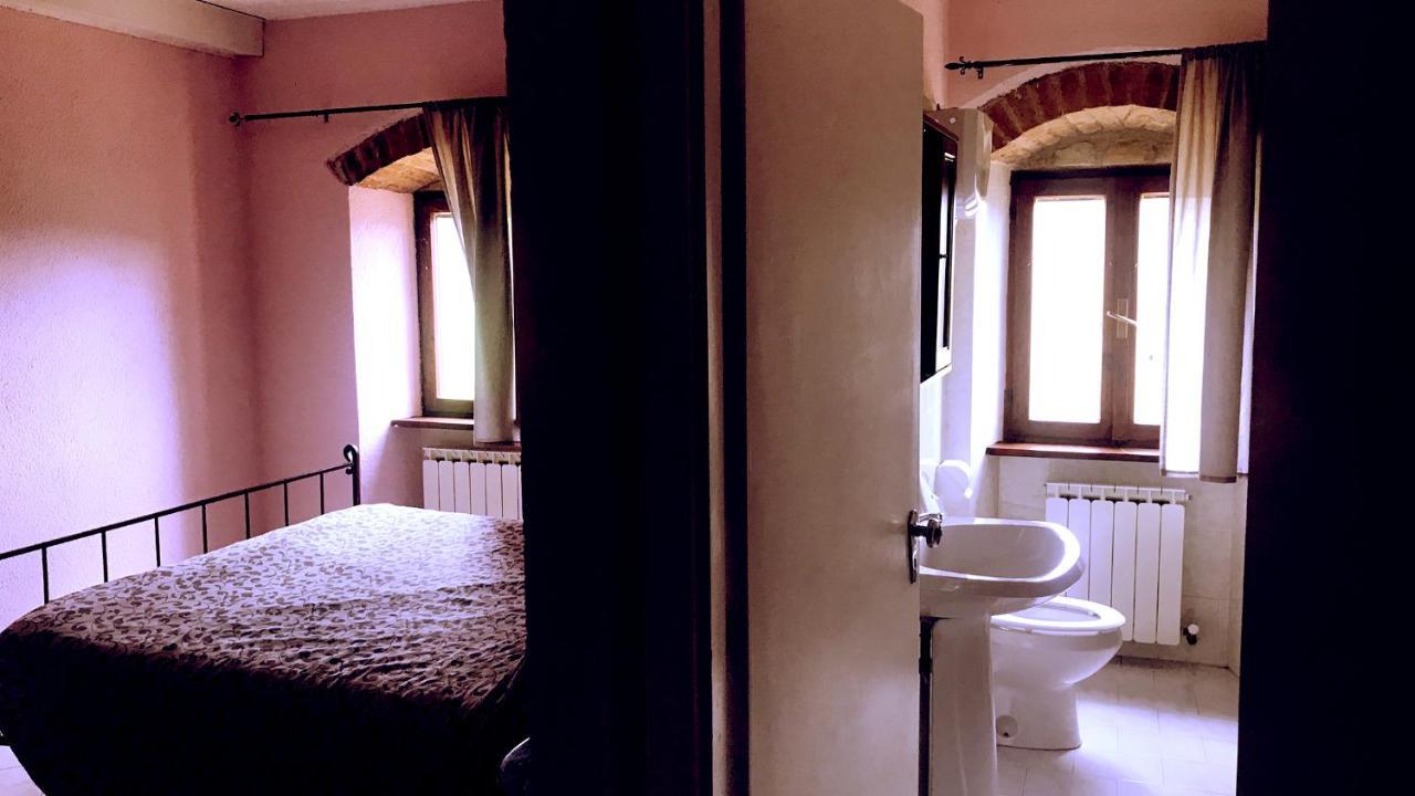 Pian D'Isola Bed & Breakfast Costacciaro Luaran gambar