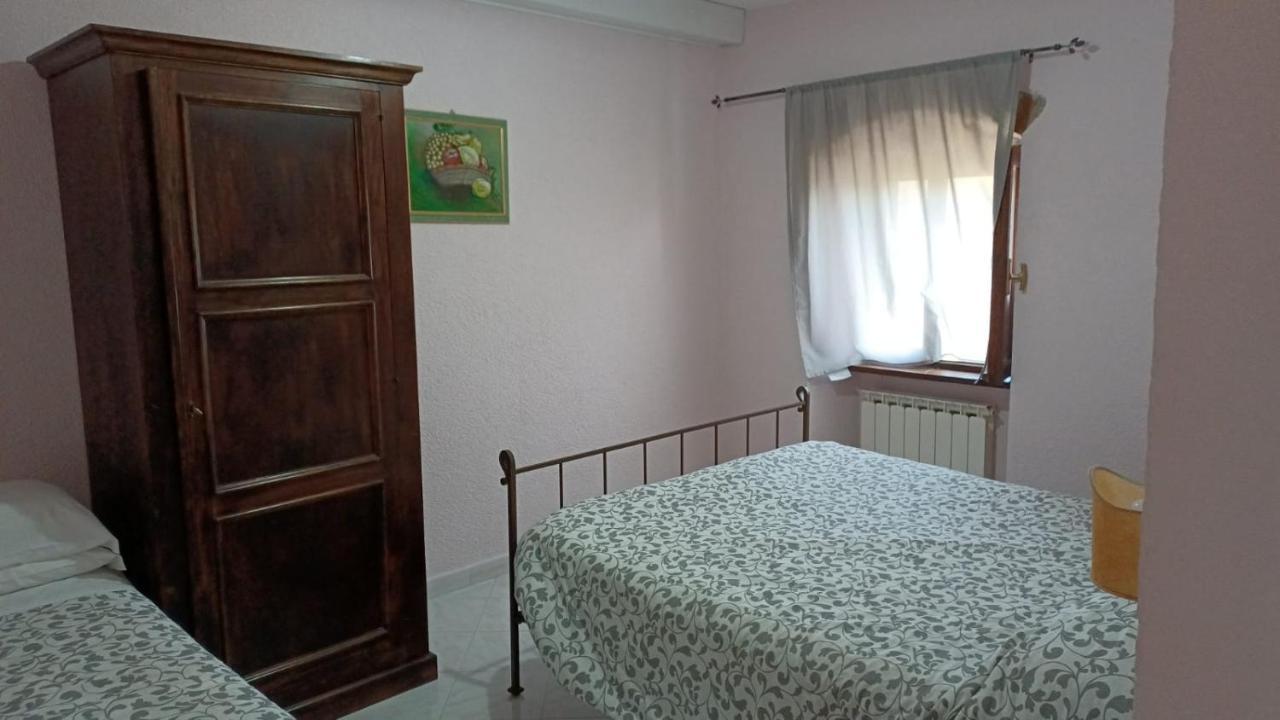 Pian D'Isola Bed & Breakfast Costacciaro Luaran gambar