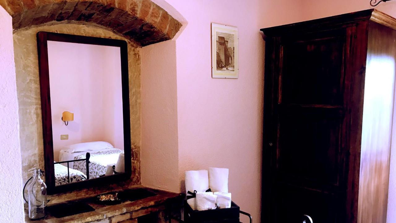 Pian D'Isola Bed & Breakfast Costacciaro Luaran gambar